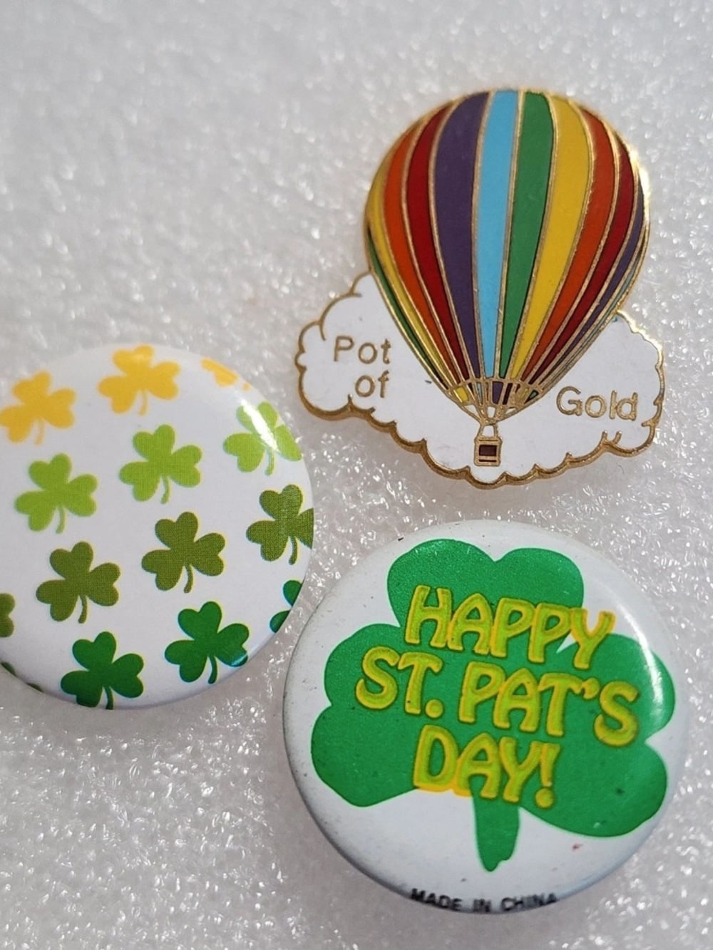 St. Patrick’s Day Pins Lot of 3 Shamrock Hot Air Balloon Pot of Gold